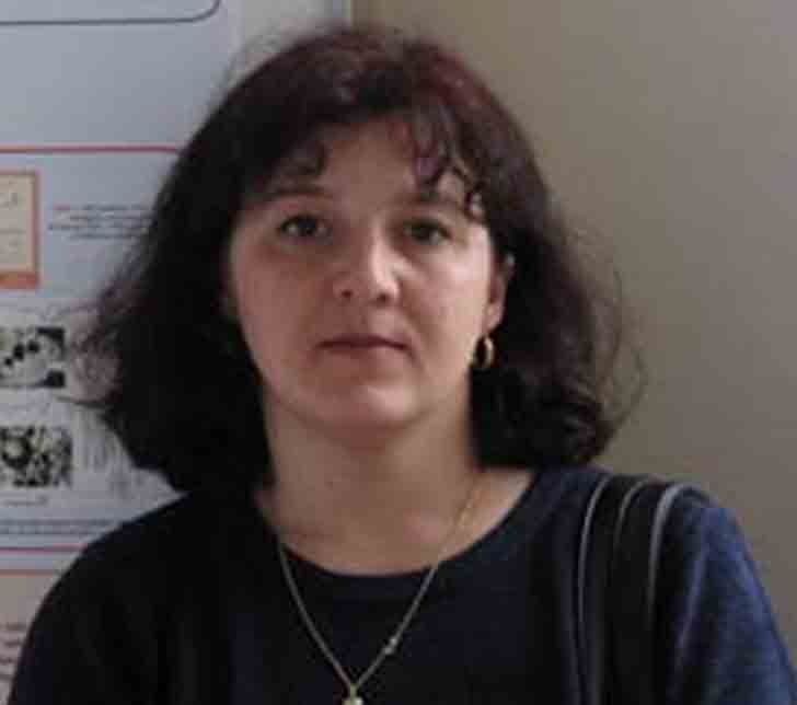 Dr. Laura  Bulgariu