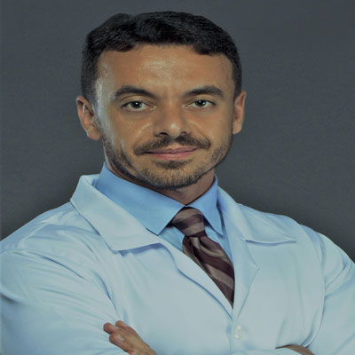 Dr. Valdir de Andrade Braga    