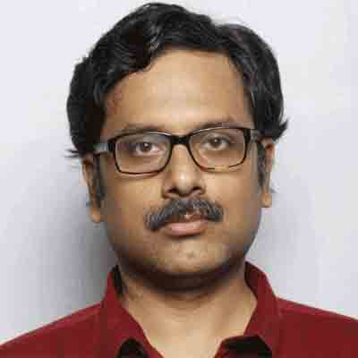 Dr. Surajit   Chattopadhyay