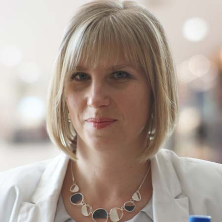 Dr. Justyna Batkowska    