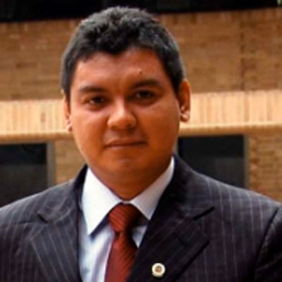 Dr. Luis Carlos  Martinez