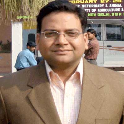 Dr. Mudit  Chandra