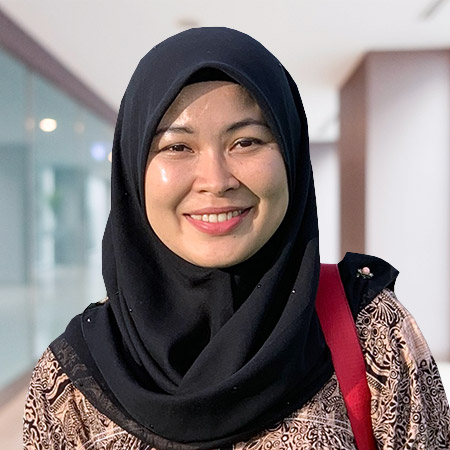  Nur Zaida Zahari    
