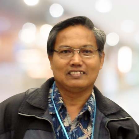  Rinaldi Sjahril    